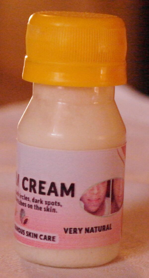 Sun burn cream designed to clear sun burn, and protect the face for further burns Its natural ingredients erases sun burn with any further damage